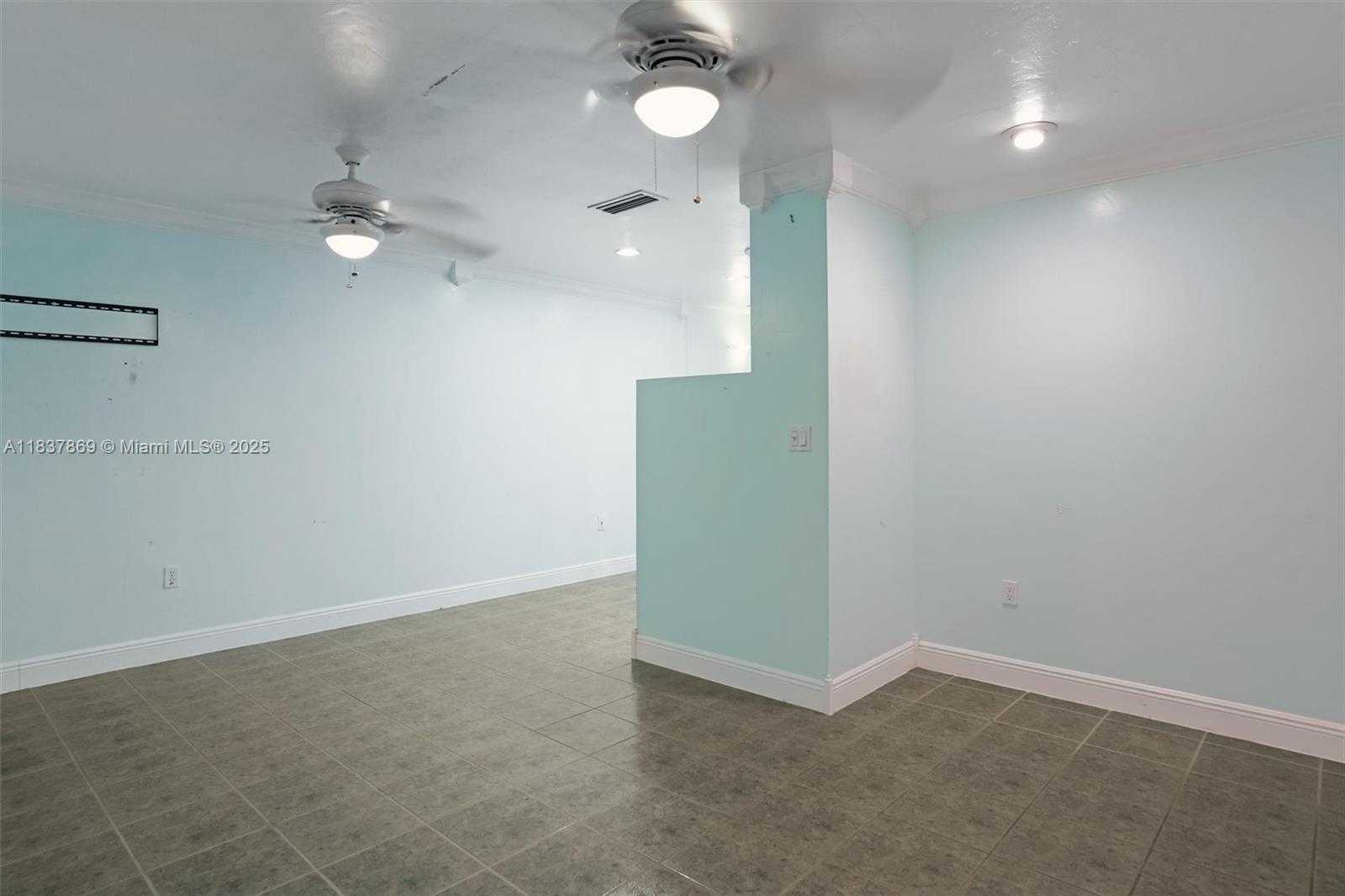 Small Image of 11121 SOUTH WEST 203RD TER #-, Cutler Bay Number 27