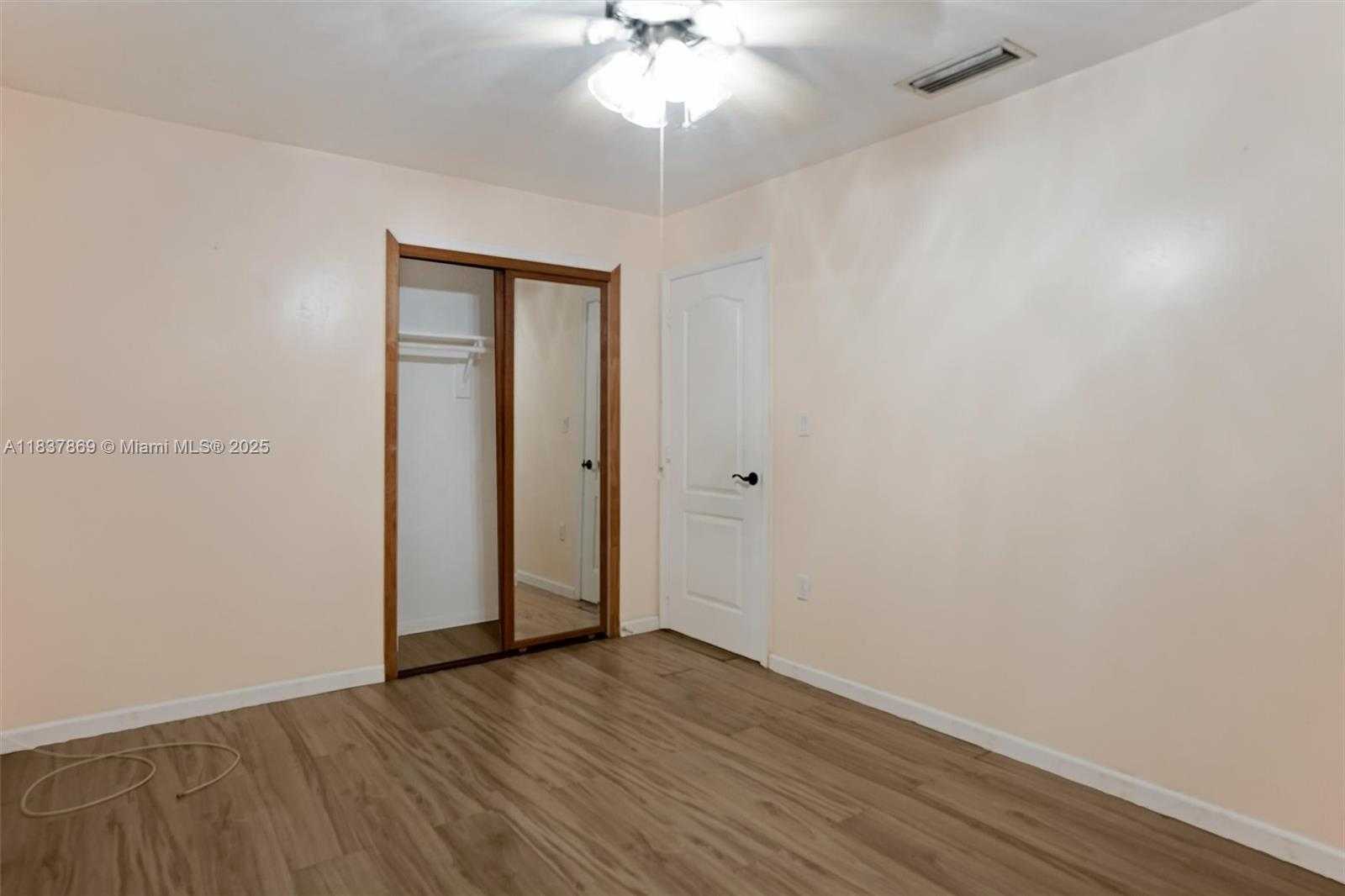 Small Image of 11121 SOUTH WEST 203RD TER #-, Cutler Bay Number 32