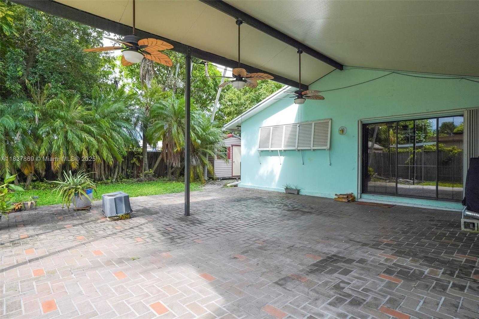 Small Image of 11121 SOUTH WEST 203RD TER #-, Cutler Bay Number 39