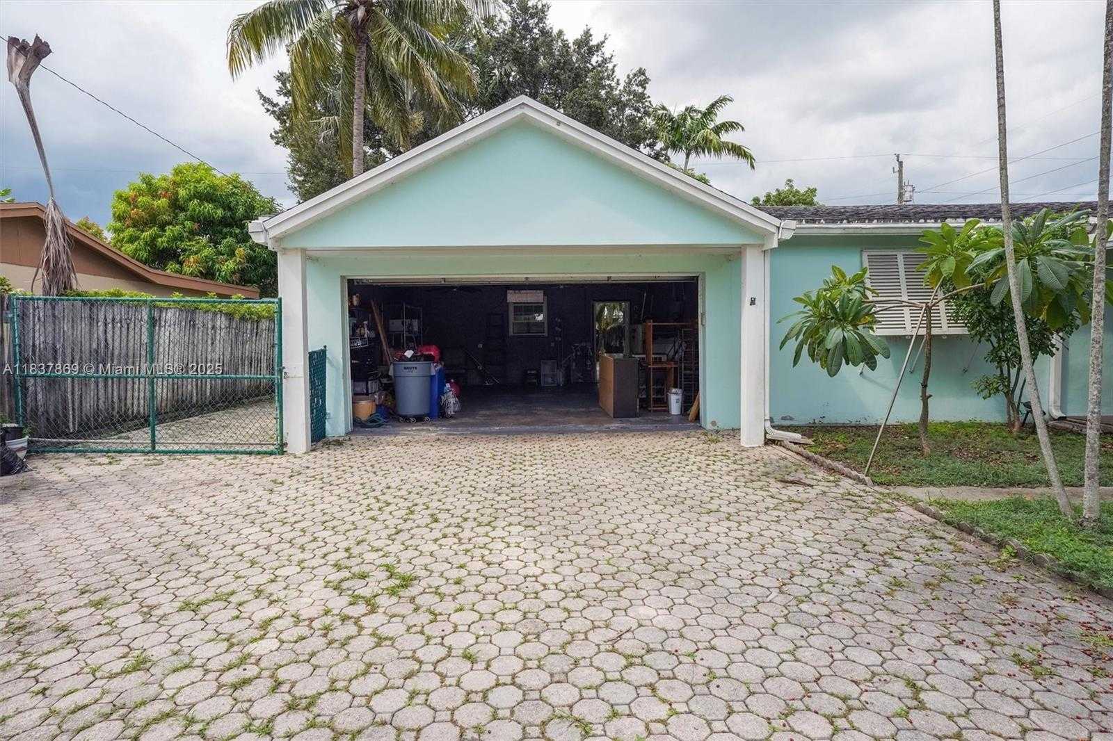 Small Image of 11121 SOUTH WEST 203RD TER #-, Cutler Bay Number 43