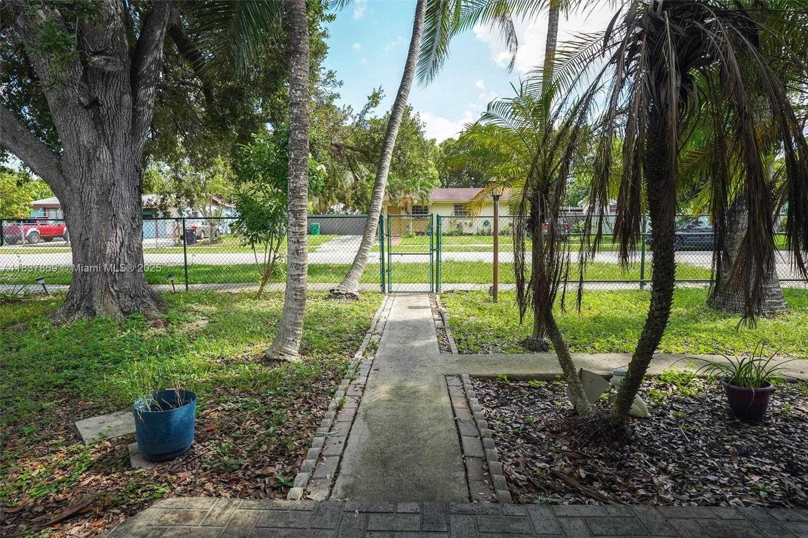 Small Image of 11121 SOUTH WEST 203RD TER #-, Cutler Bay Number 8
