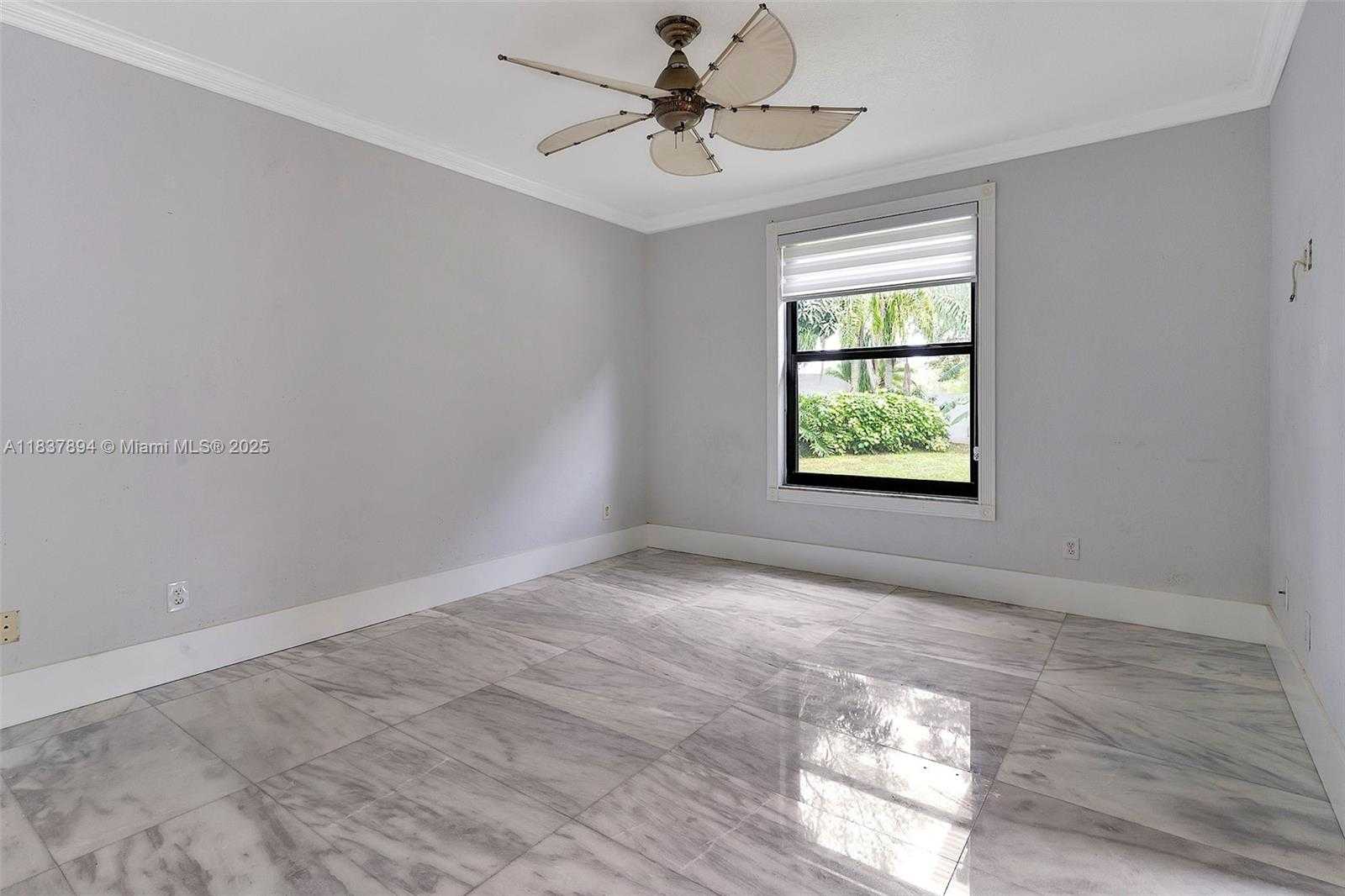 Small Image of 3500 FAIRFAX LN, Davie Number 14