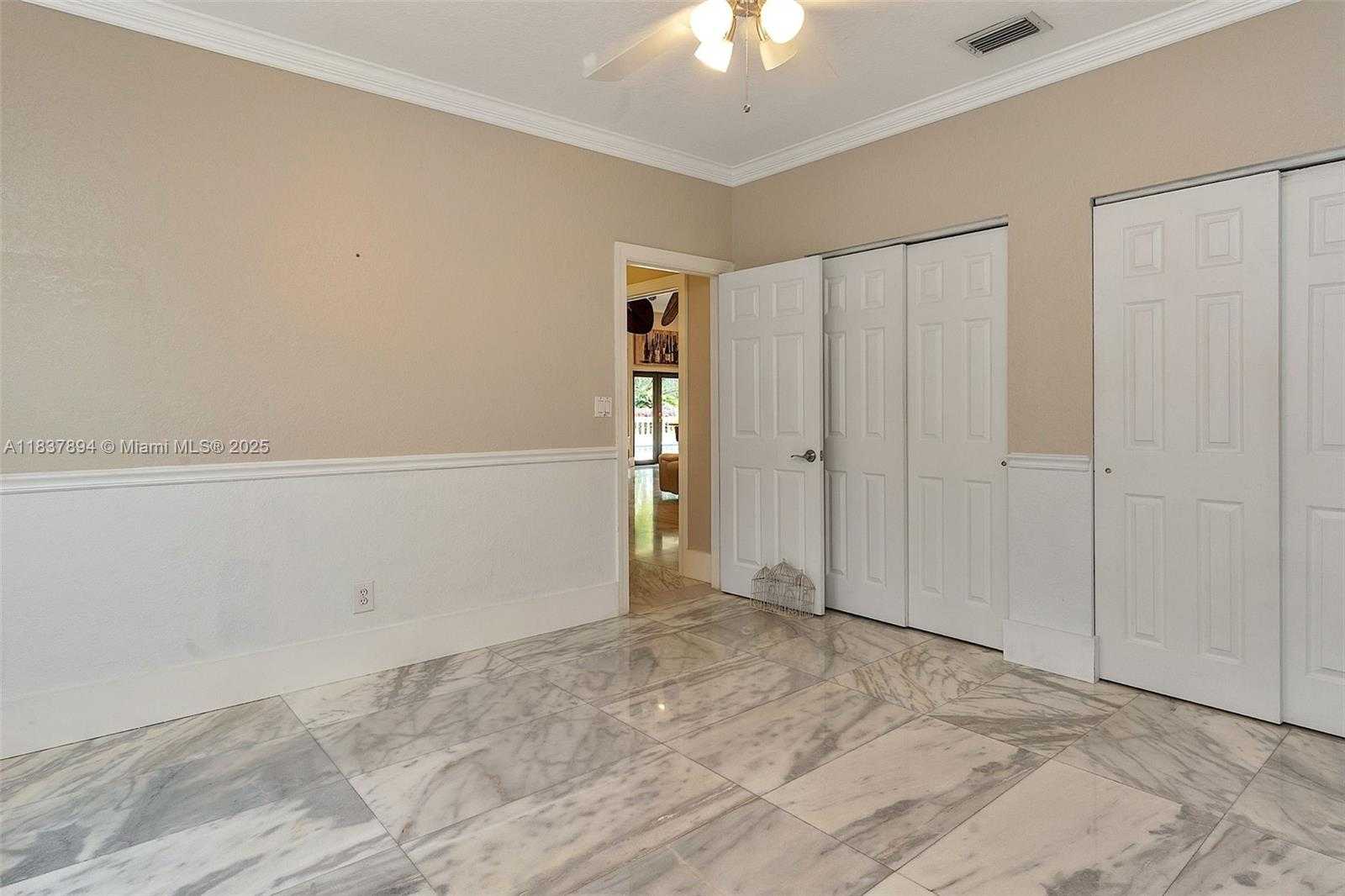 Small Image of 3500 FAIRFAX LN, Davie Number 15