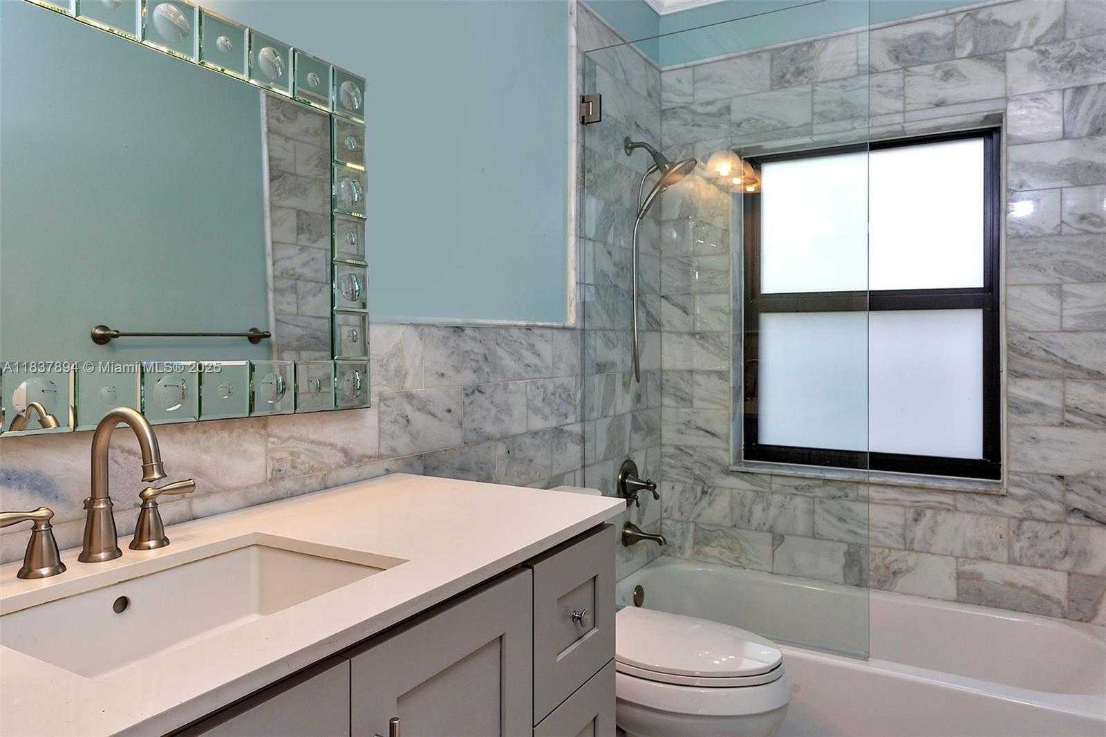 Small Image of 3500 FAIRFAX LN, Davie Number 17