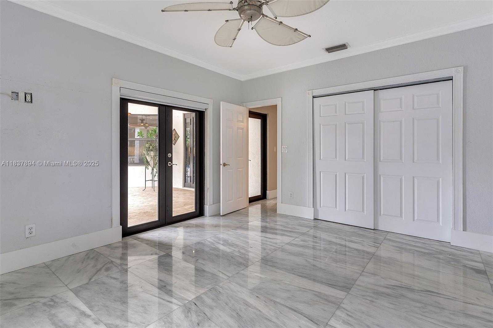 Small Image of 3500 FAIRFAX LN, Davie Number 7