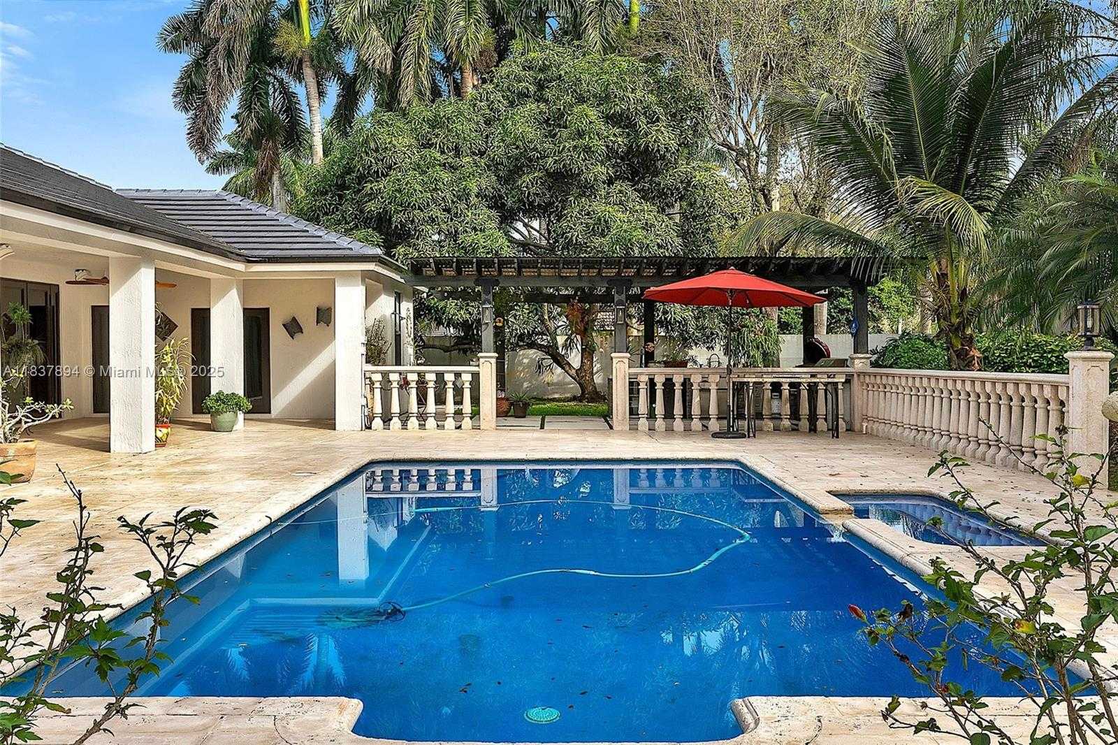 Small Image of 3500 FAIRFAX LN, Davie Number 8