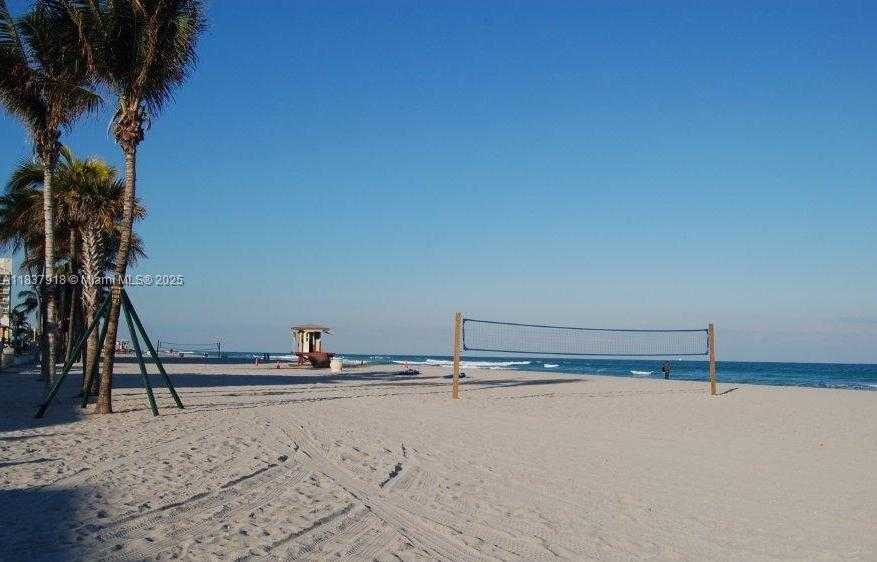 Small Image of 2146 VAN BUREN ST #402, Hollywood Number 18