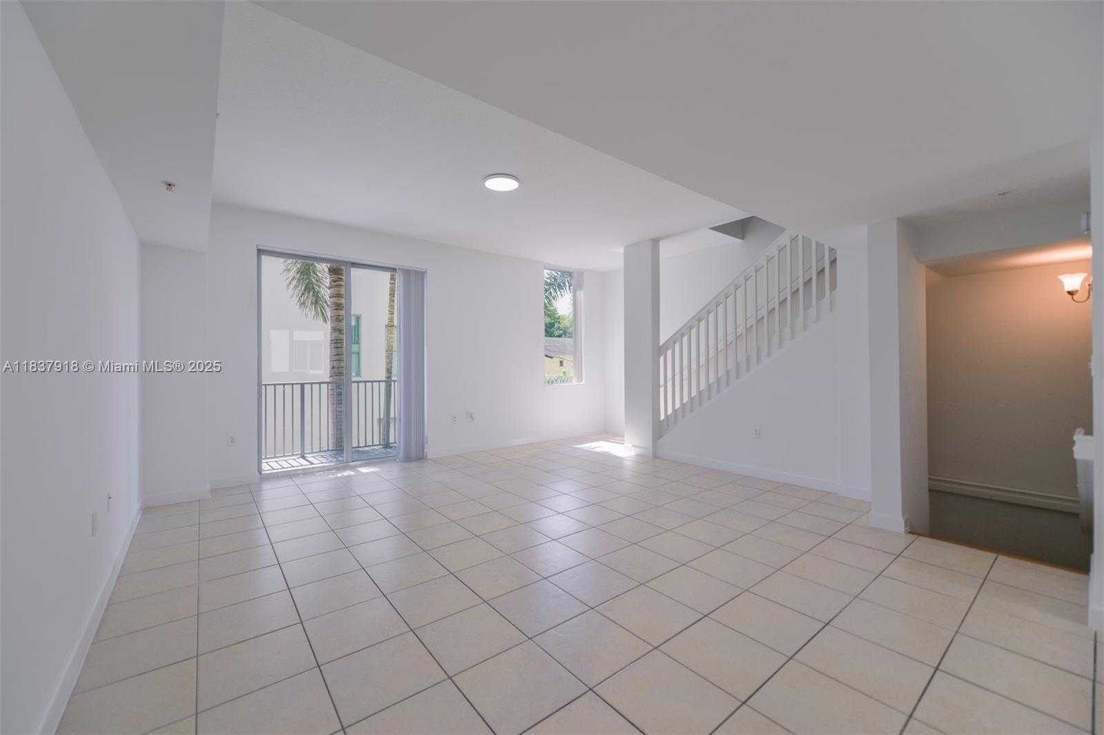 Small Image of 2146 VAN BUREN ST #402, Hollywood Number 3