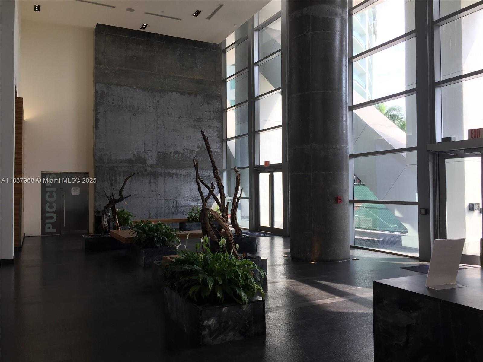Small Image of 888 BISCAYNE BLVD #3403, Miami Number 10