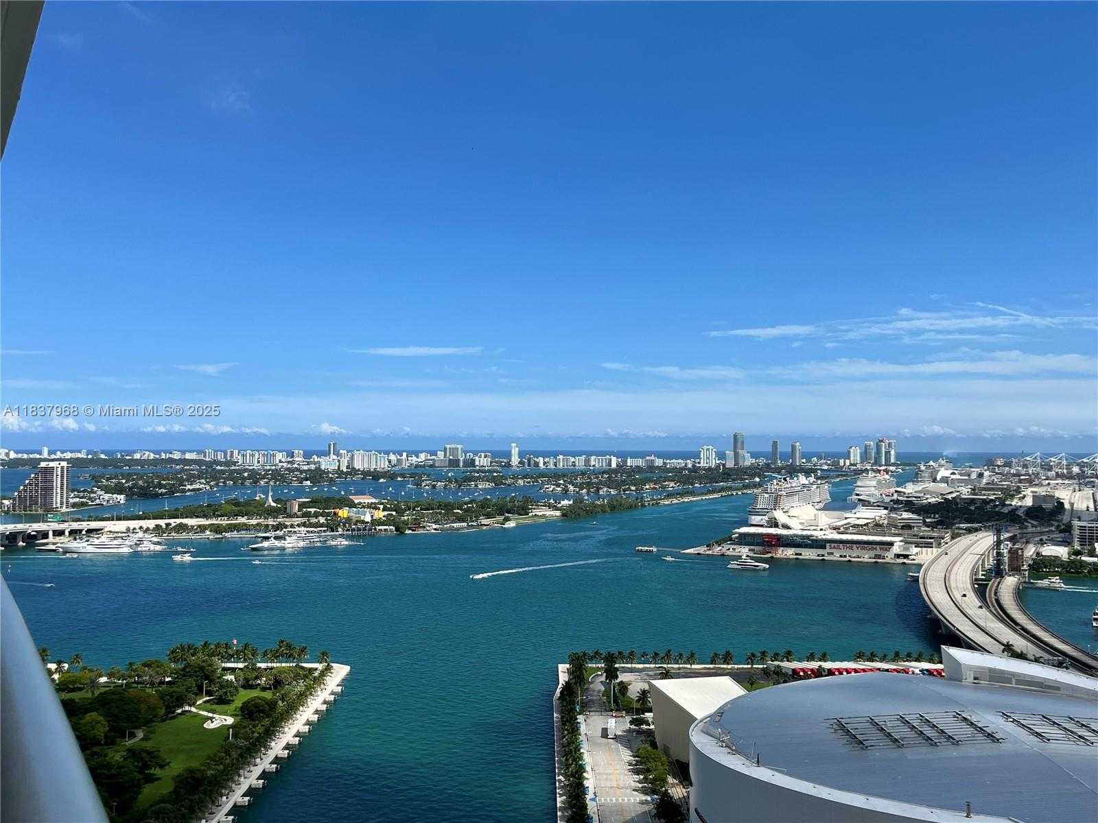 Small Image of 888 BISCAYNE BLVD #3403, Miami Number 15