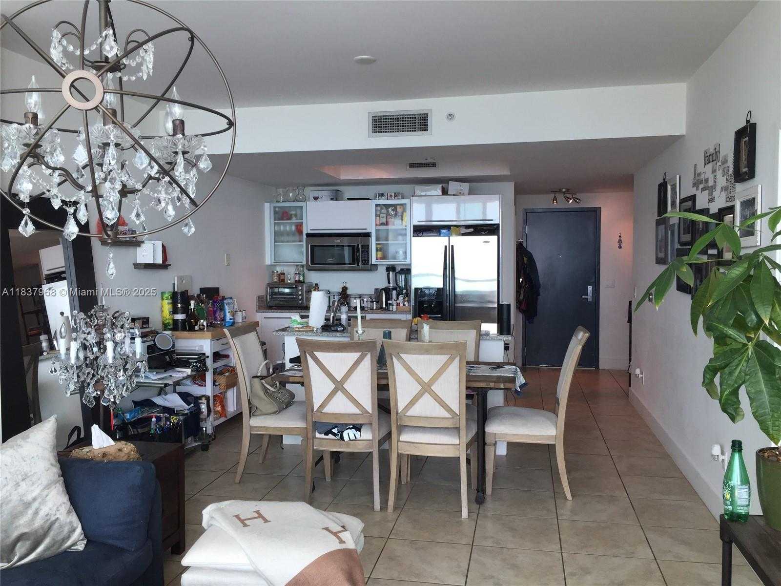 Small Image of 888 BISCAYNE BLVD #3403, Miami Number 3