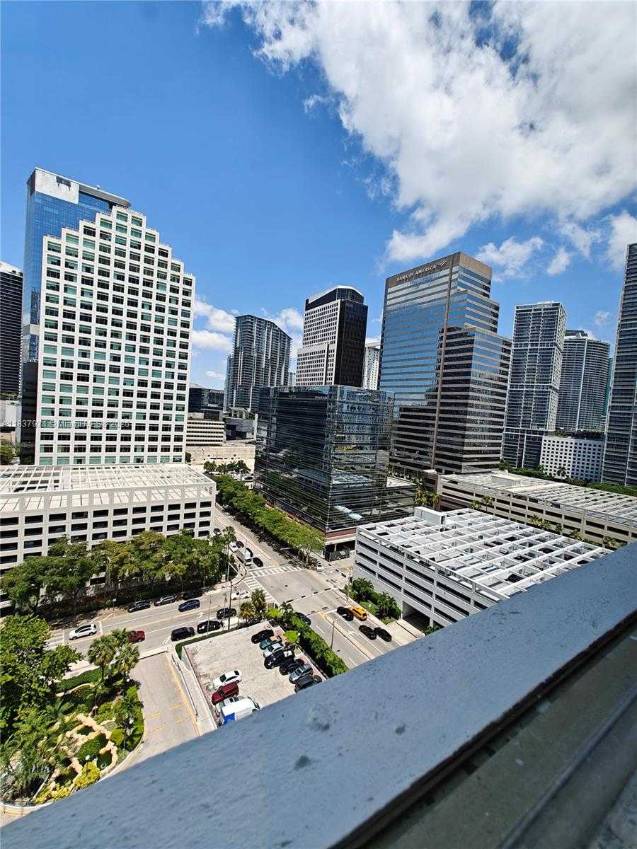 Small Image of 801 BRICKELL BAY DR #1963, Miami Number 6