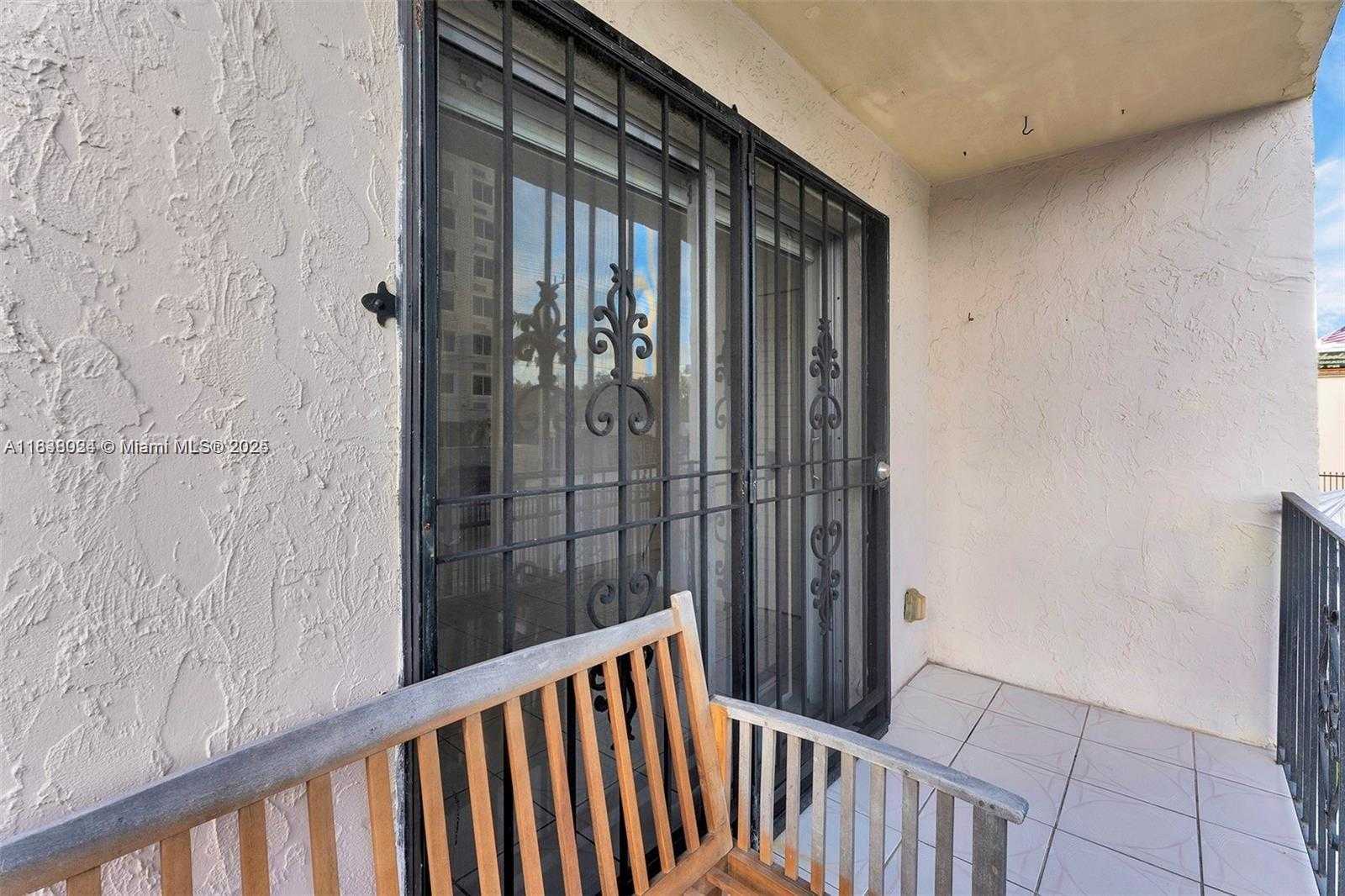 Small Image of 1051 SOUTH WEST 1ST ST #211, Miami Number 23