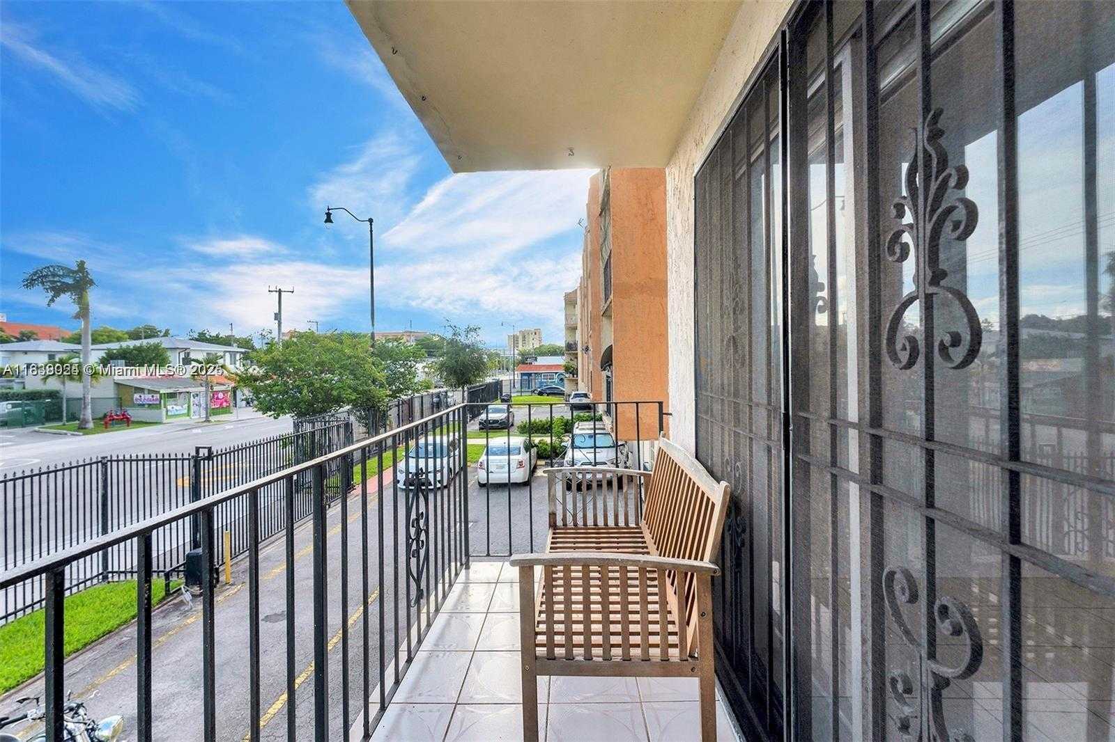 Small Image of 1051 SOUTH WEST 1ST ST #211, Miami Number 24