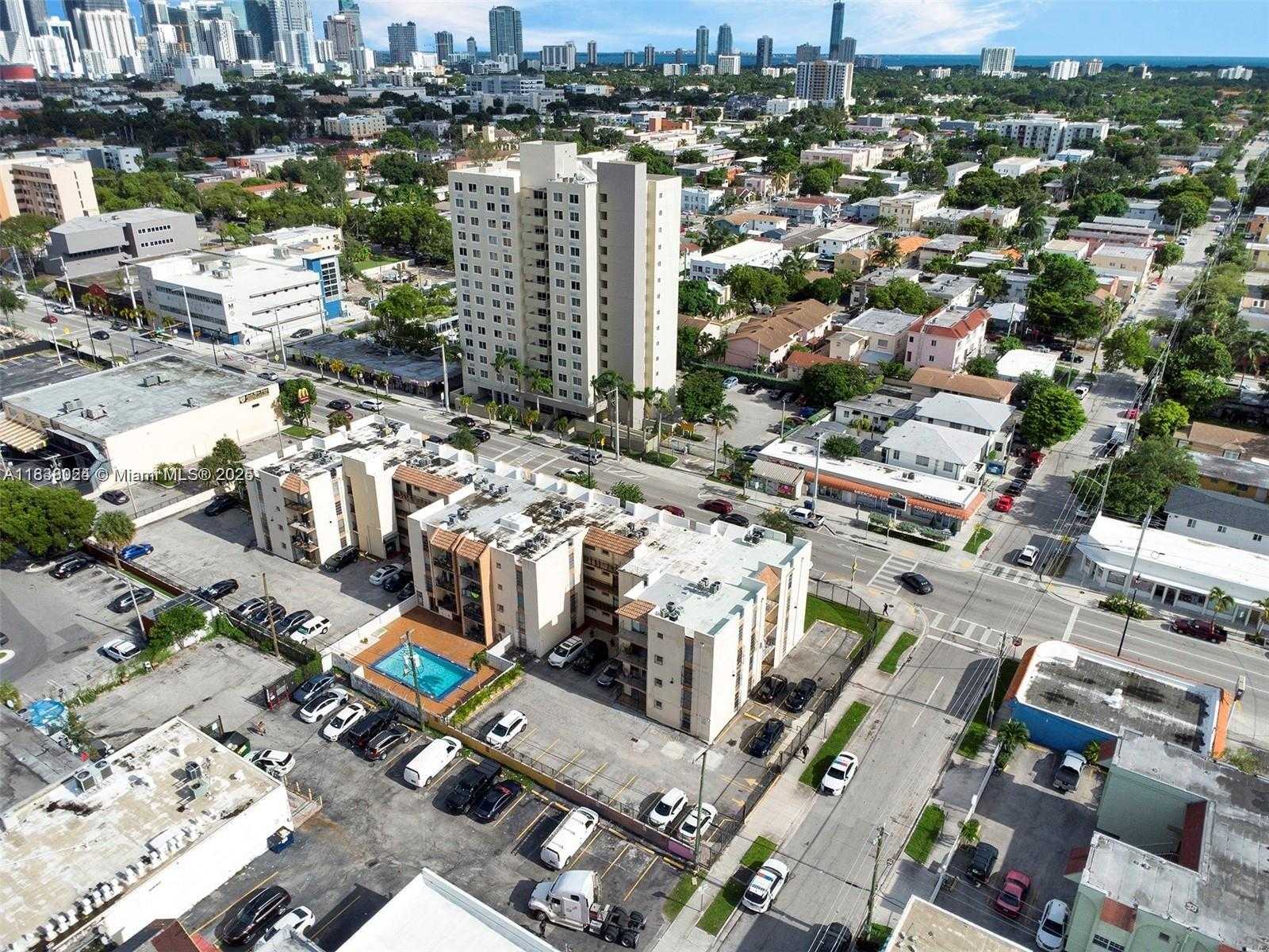 Small Image of 1051 SOUTH WEST 1ST ST #211, Miami Number 29