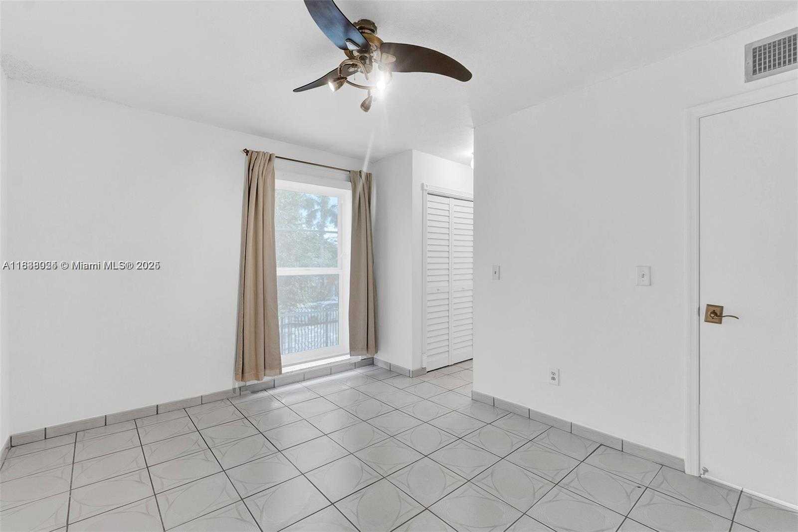 Small Image of 1051 SOUTH WEST 1ST ST #211, Miami Number 6
