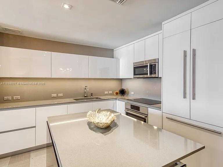 Small Image of 88 SOUTH WEST 7TH ST #2905, Miami Number 9