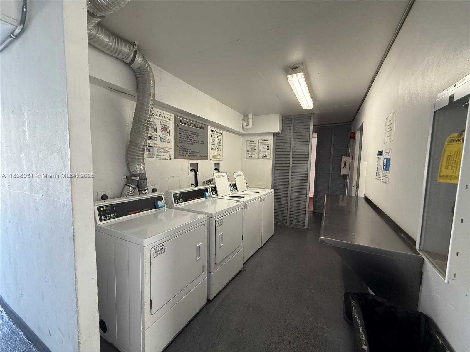 Small Image of 3475 NORTH COUNTRY CLUB DR #315, Aventura Number 21