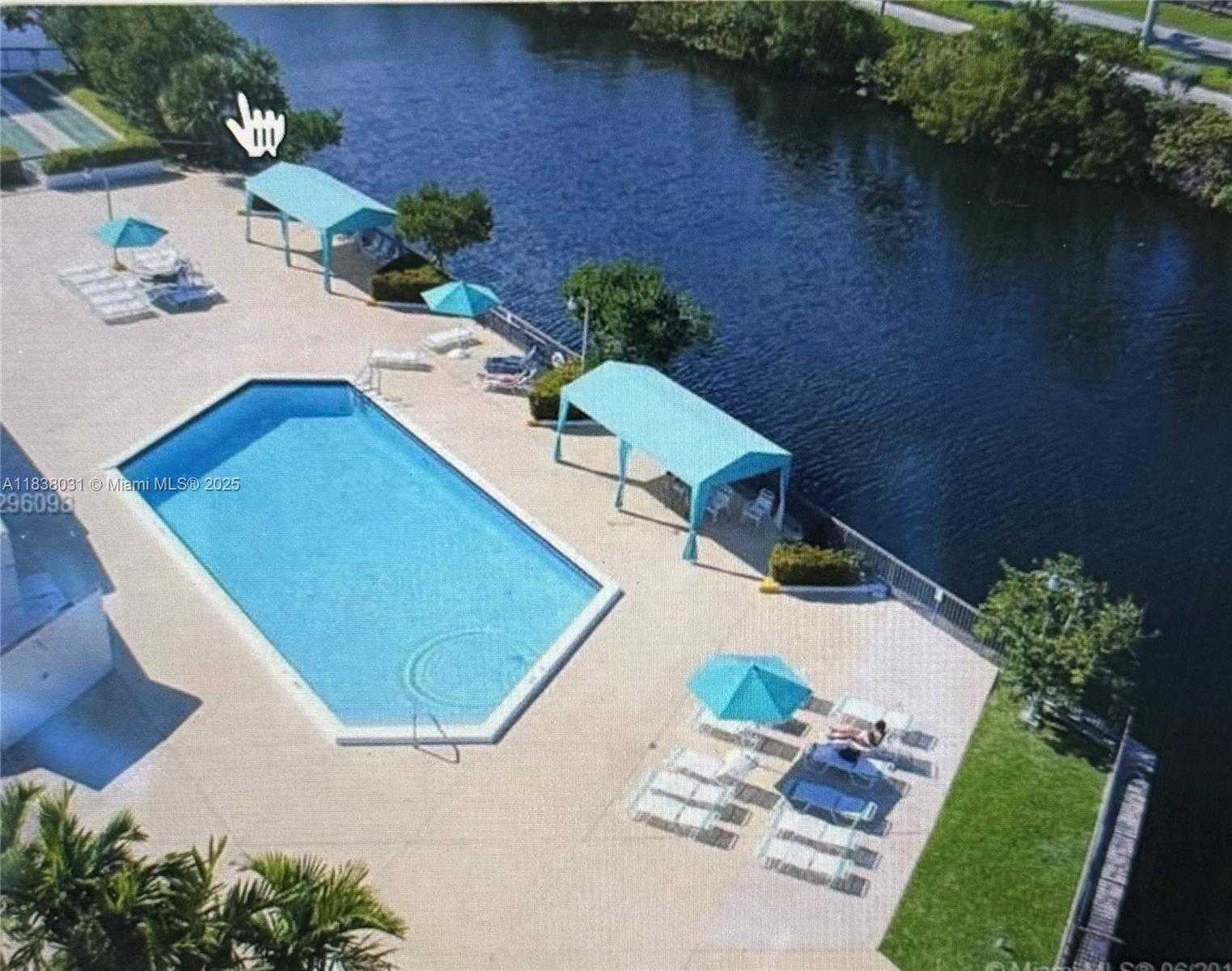 Small Image of 3475 NORTH COUNTRY CLUB DR #315, Aventura Number 22