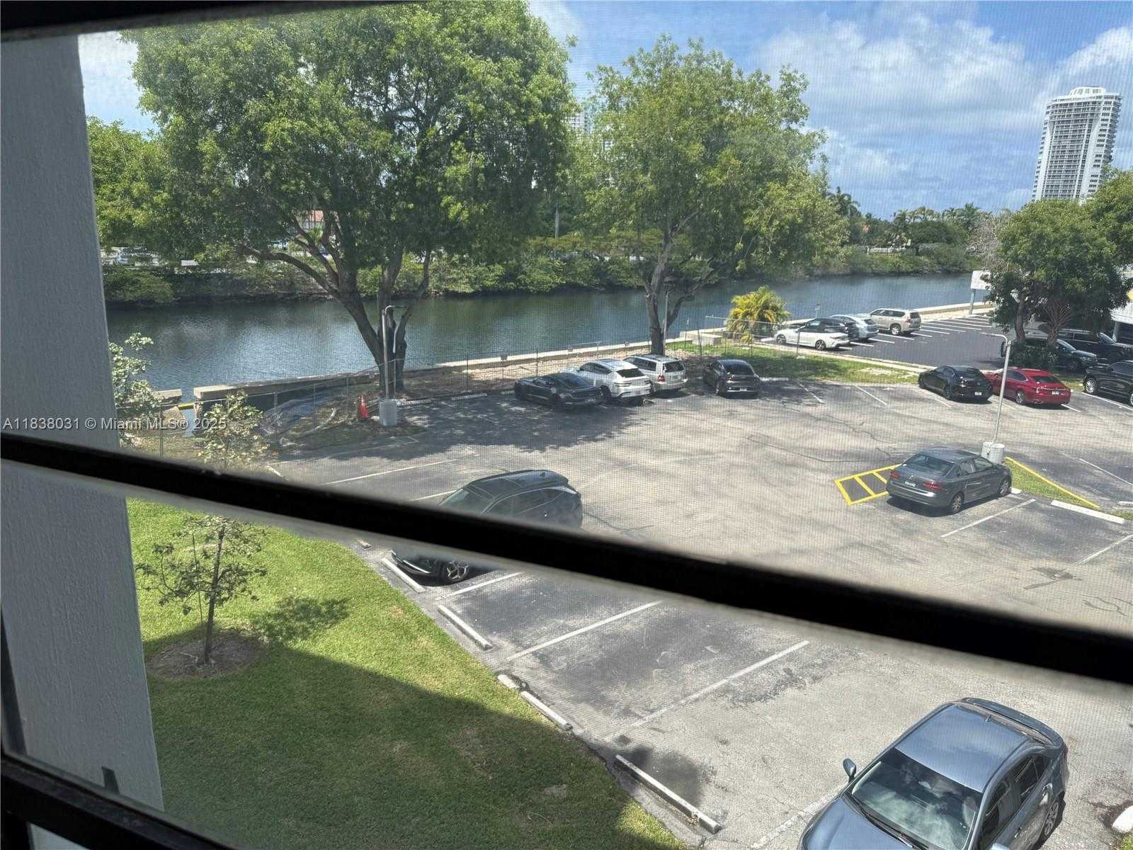 Small Image of 3475 NORTH COUNTRY CLUB DR #315, Aventura Number 8