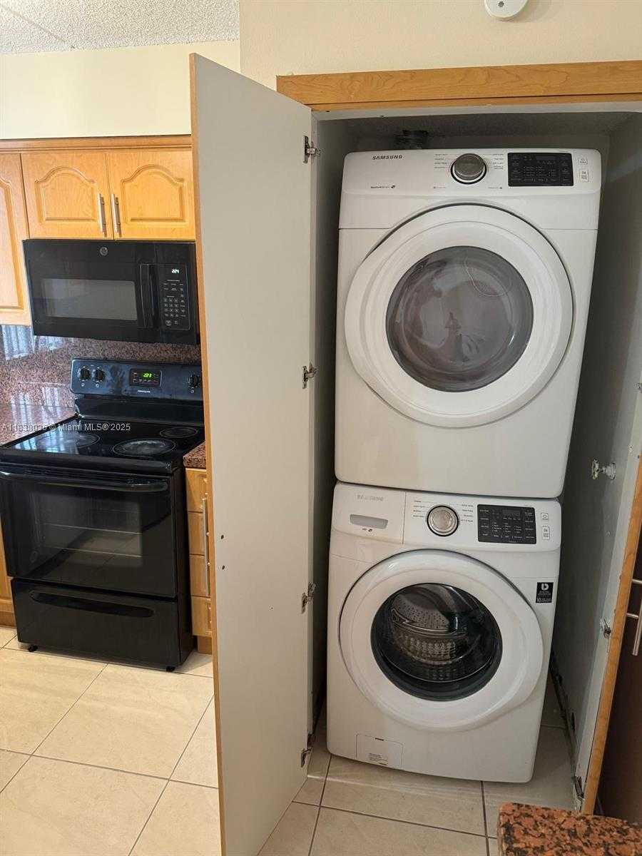Small Image of 6045 NORTH WEST 186TH ST #309, Hialeah Number 2