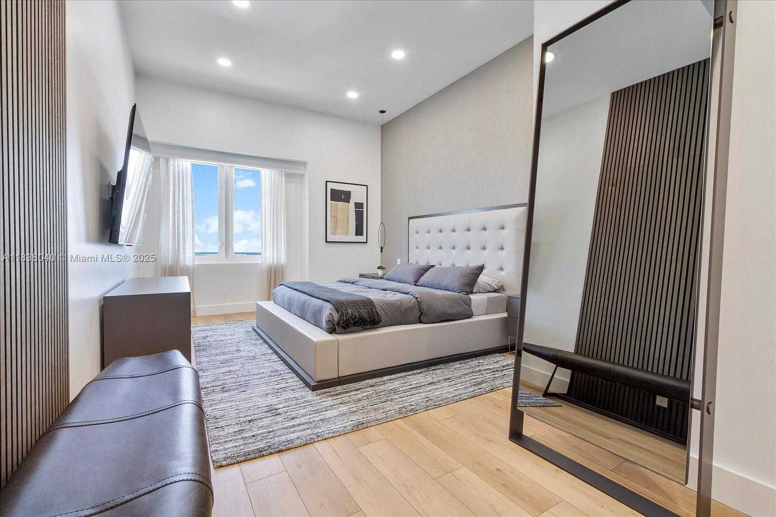 Small Image of 2301 COLLINS AVE #1633, Miami Beach Number 10