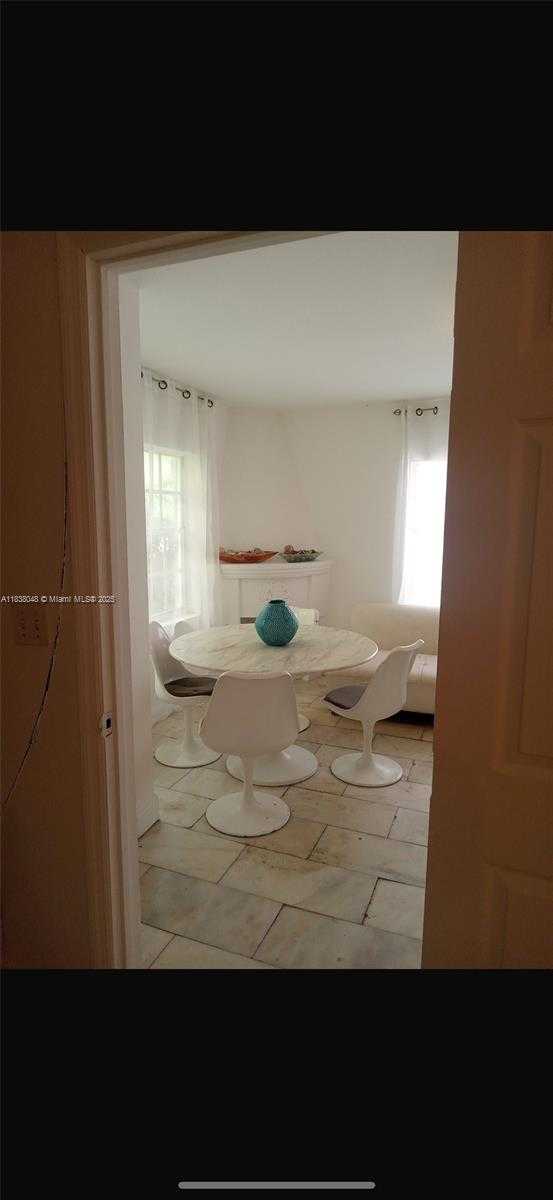 Small Image of 1526 PENNSYLVANIA AVE #9, Miami Beach Number 5