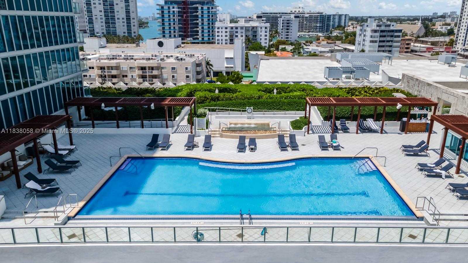 Small Image of 6801 COLLINS AVE #1207, Miami Beach Number 23