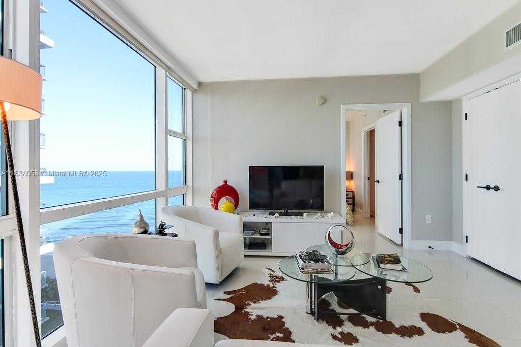 Small Image of 6801 COLLINS AVE #1207, Miami Beach Number 5