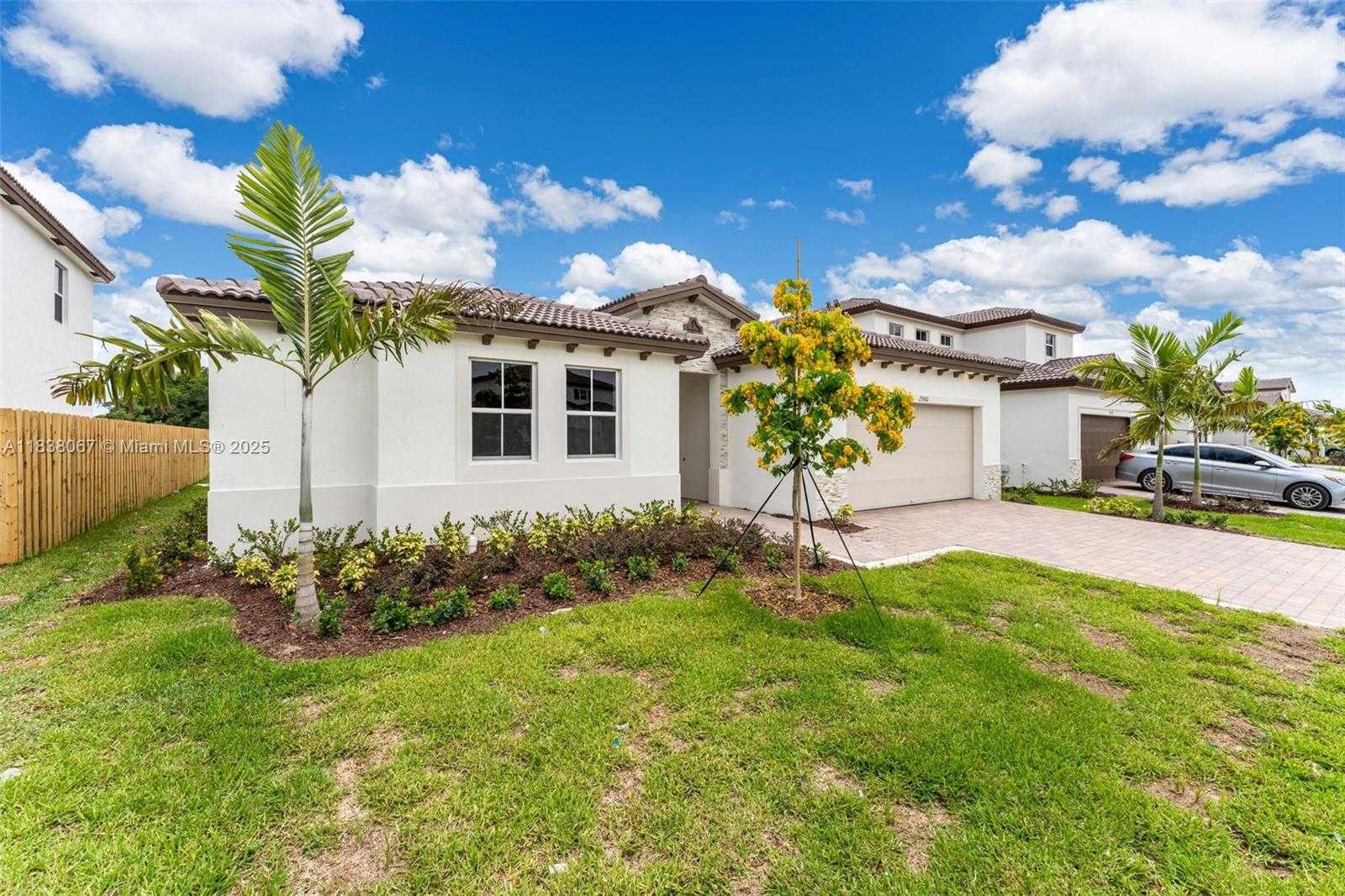 Small Image of 2960 SOUTH EAST 23, Homestead Number 2