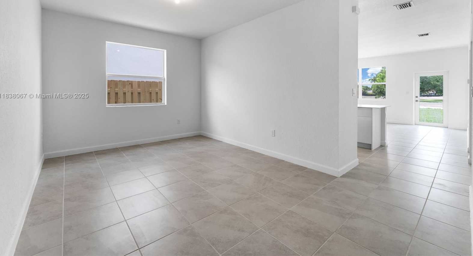 Small Image of 2960 SOUTH EAST 23, Homestead Number 3