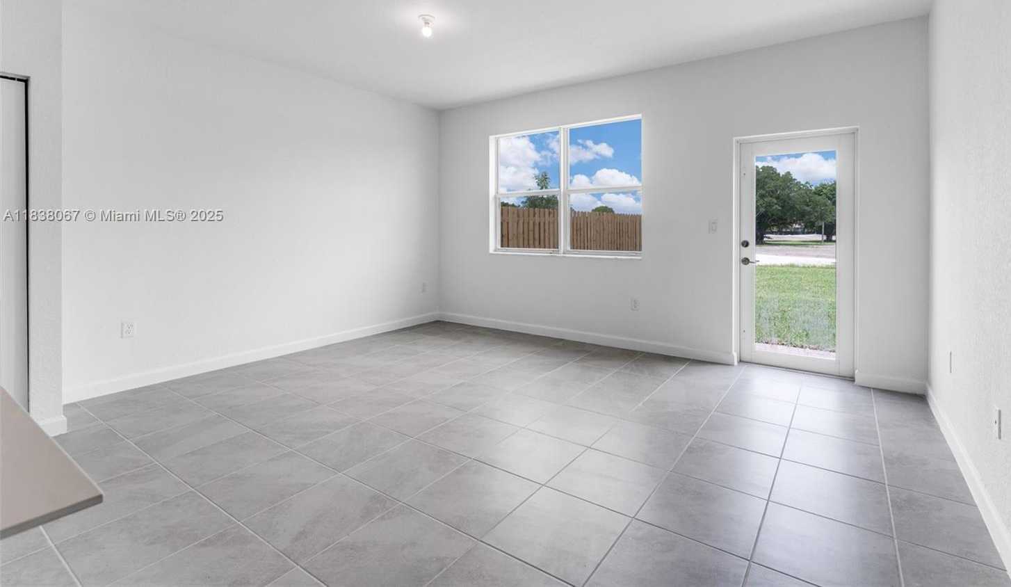 Small Image of 2960 SOUTH EAST 23, Homestead Number 6