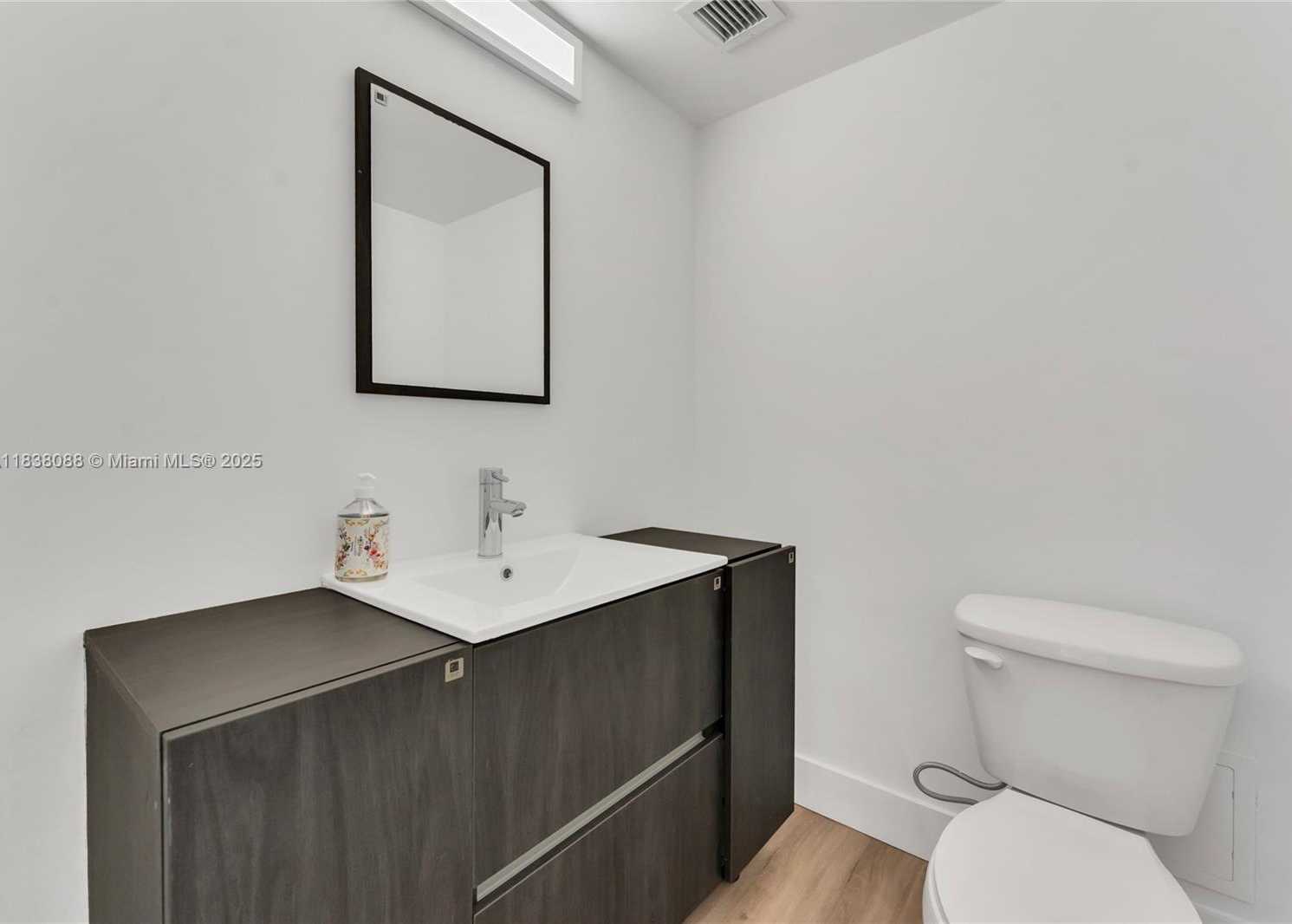 Small Image of 9500 WEST BAY HARBOR DR #5F, Bay Harbor Islands Number 12