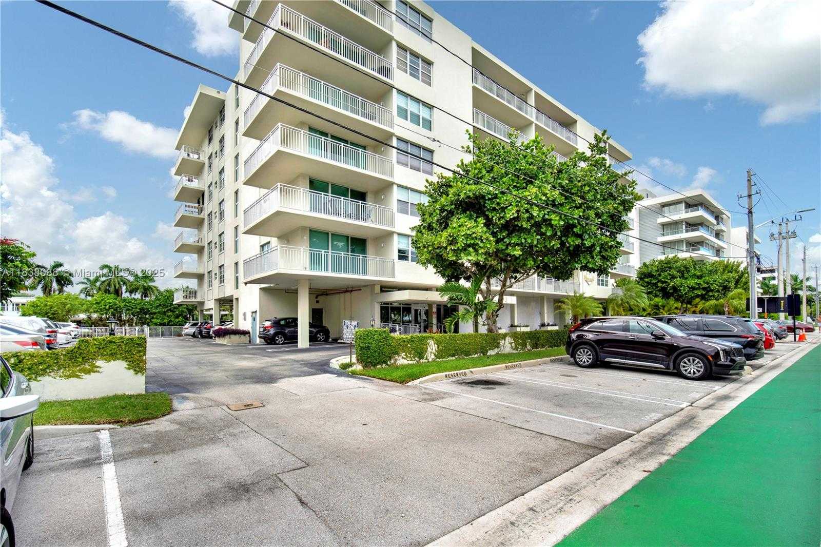 Small Image of 9500 WEST BAY HARBOR DR #5F, Bay Harbor Islands Number 29