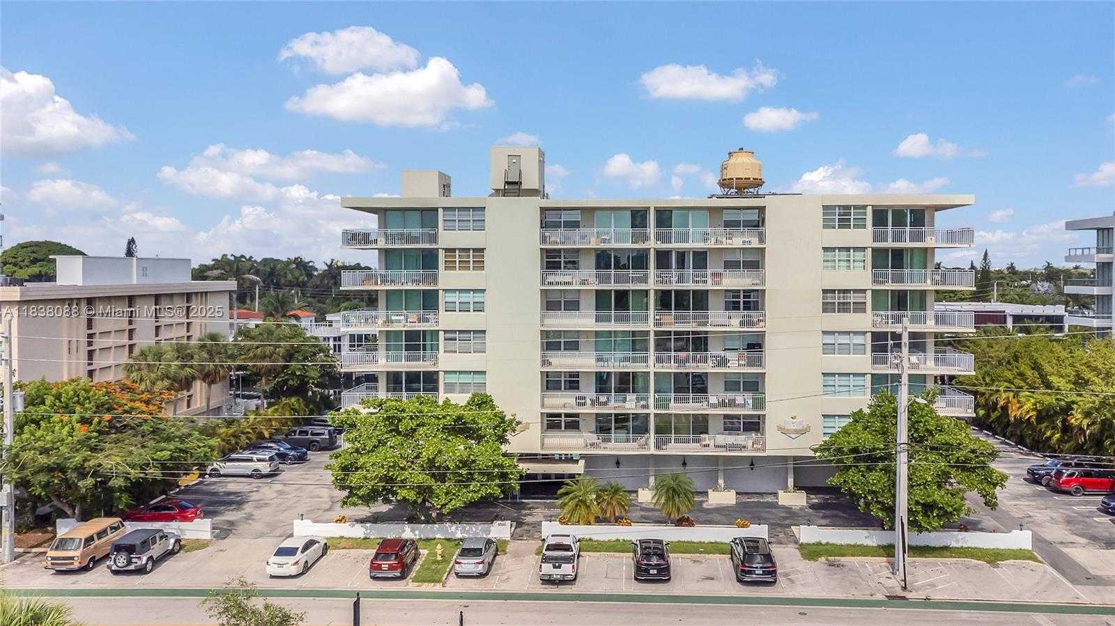 Small Image of 9500 WEST BAY HARBOR DR #5F, Bay Harbor Islands Number 3