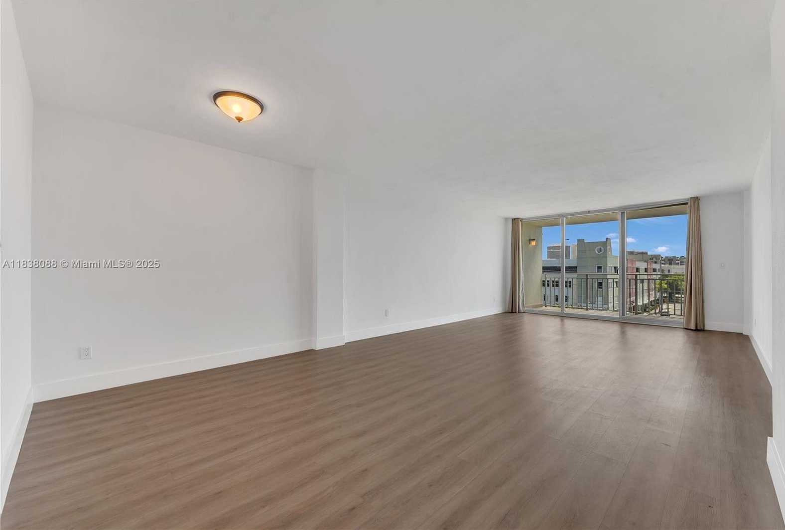 Small Image of 9500 WEST BAY HARBOR DR #5F, Bay Harbor Islands Number 7