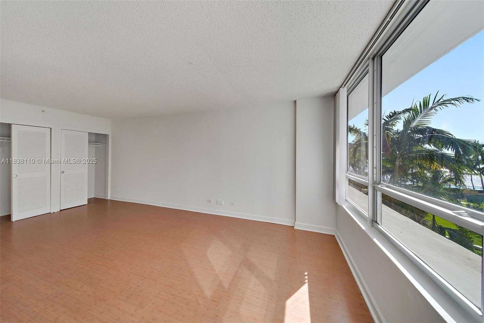 Small Image of 1500 BAY RD #S-0552, Miami Beach Number 11