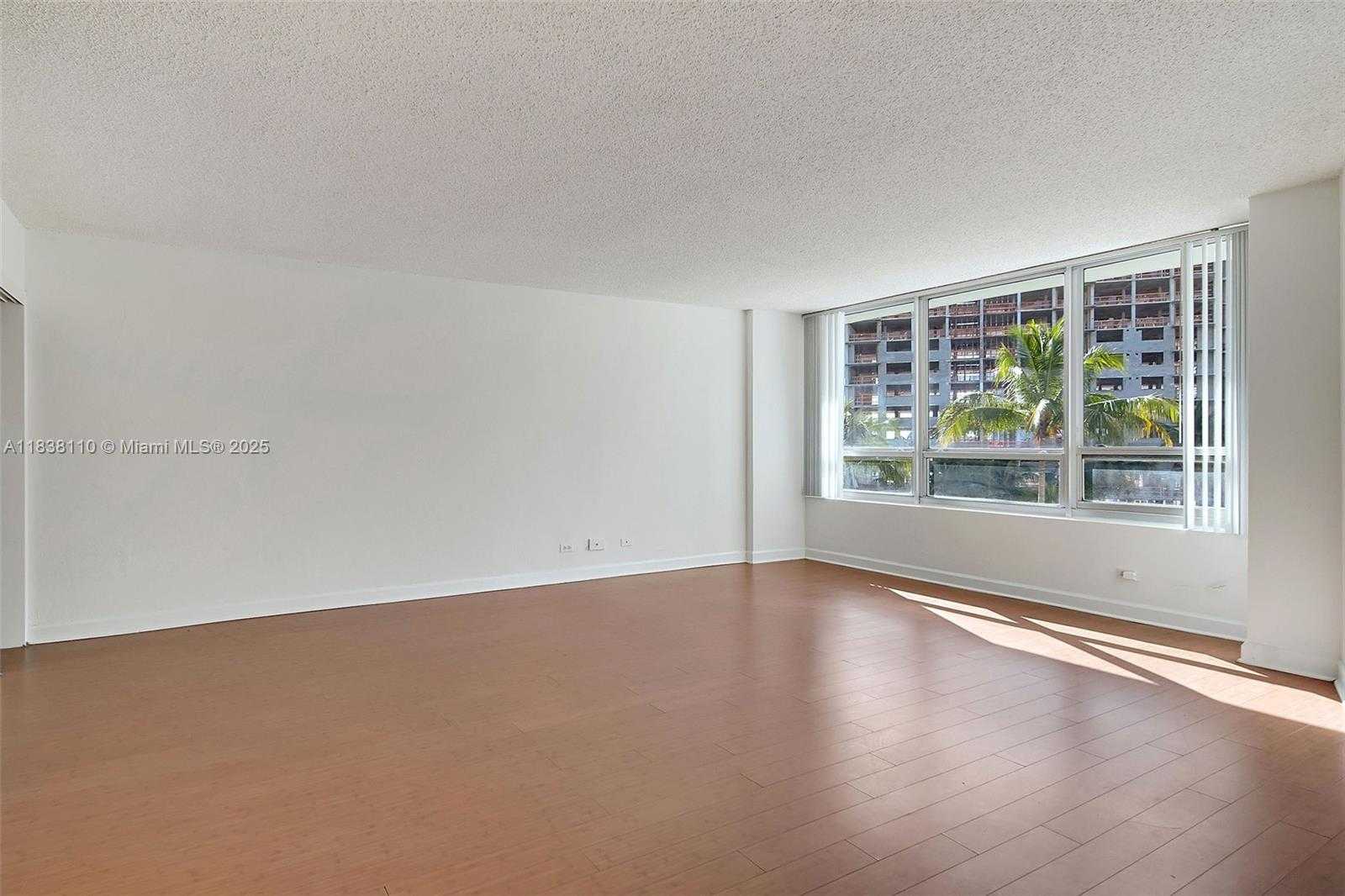 Small Image of 1500 BAY RD #S-0552, Miami Beach Number 9