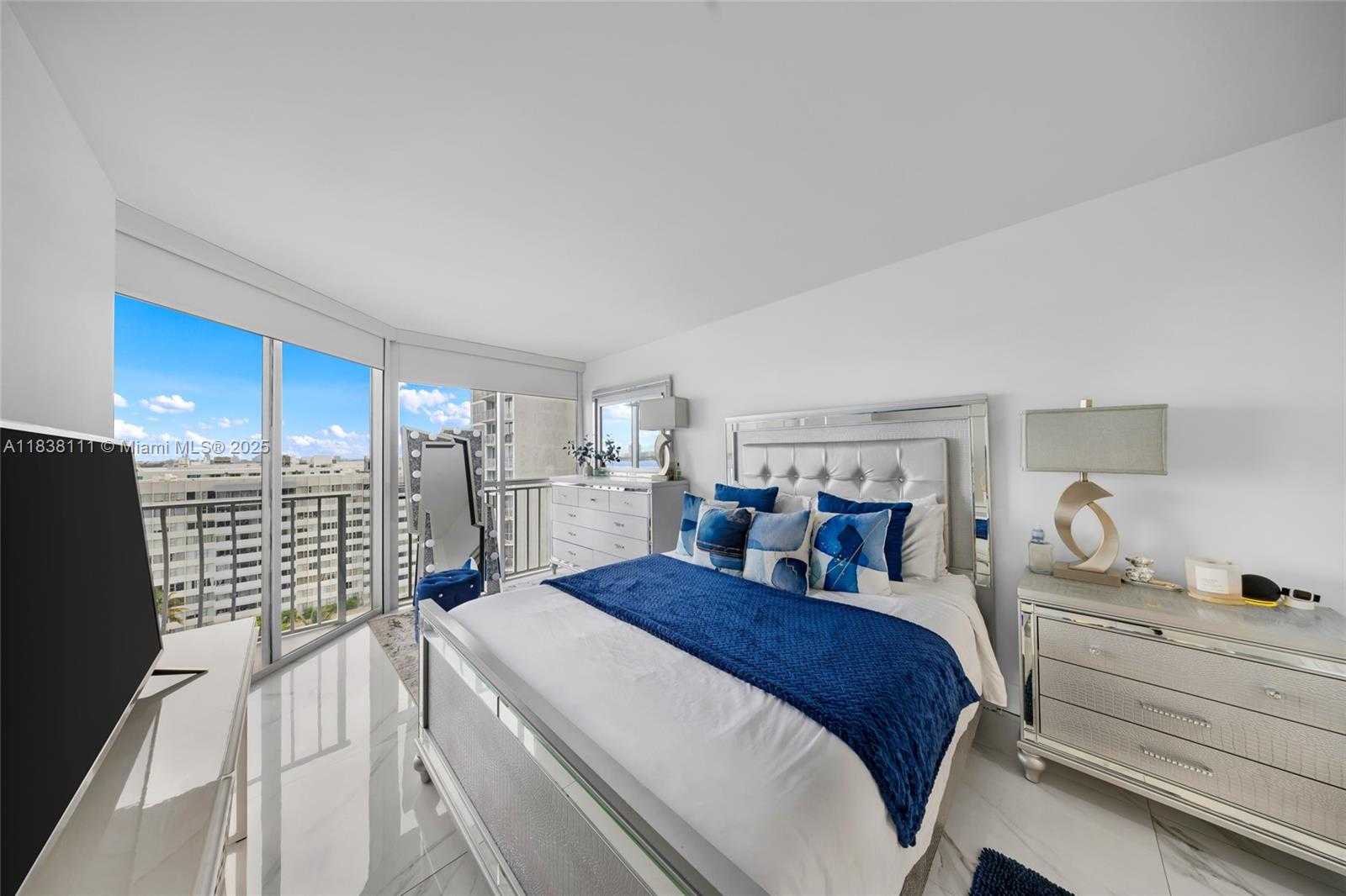 Small Image of 7601 EAST TREASURE DR #1422, North Bay Village Number 13