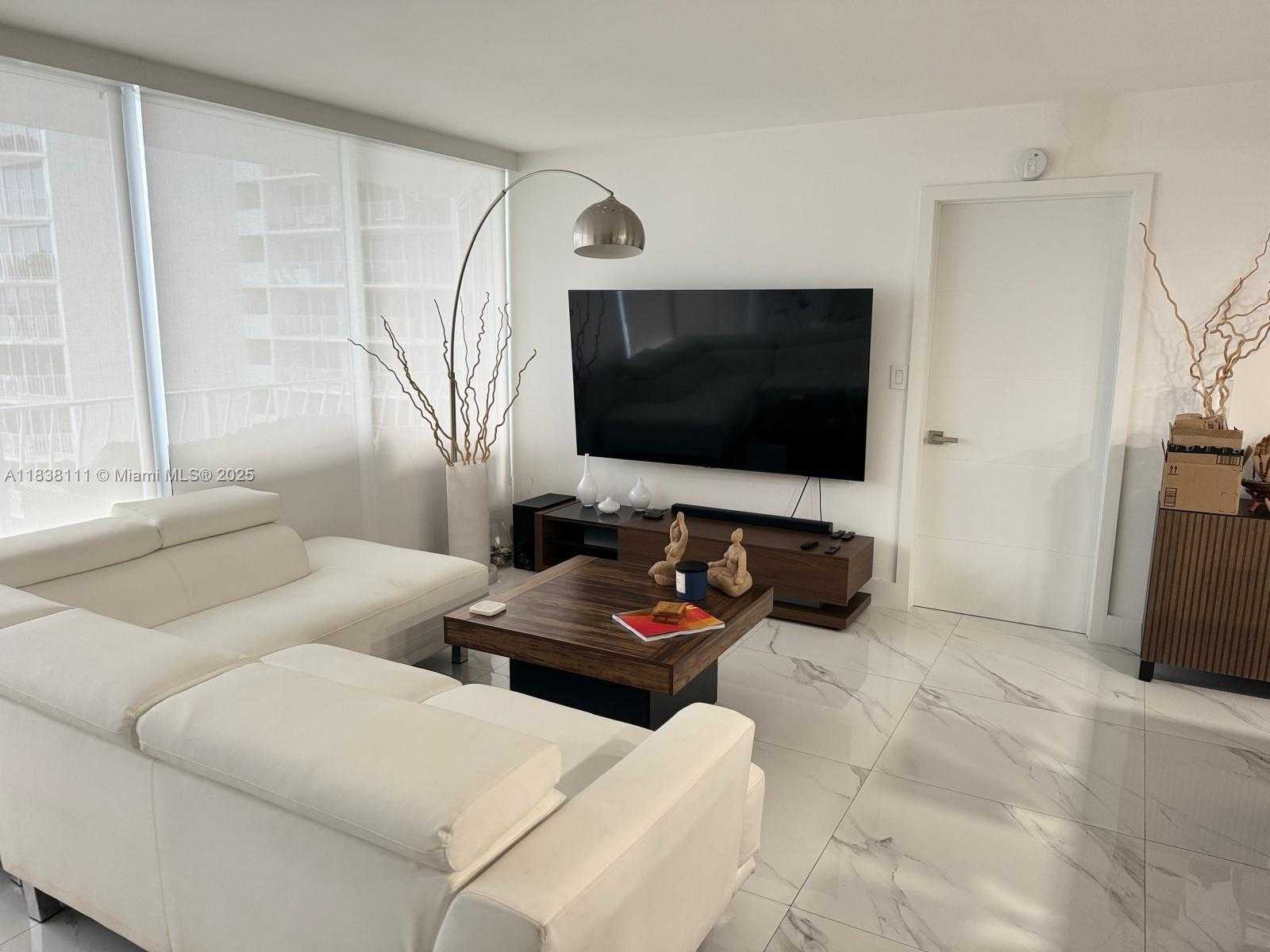 Small Image of 7601 EAST TREASURE DR #1422, North Bay Village Number 9