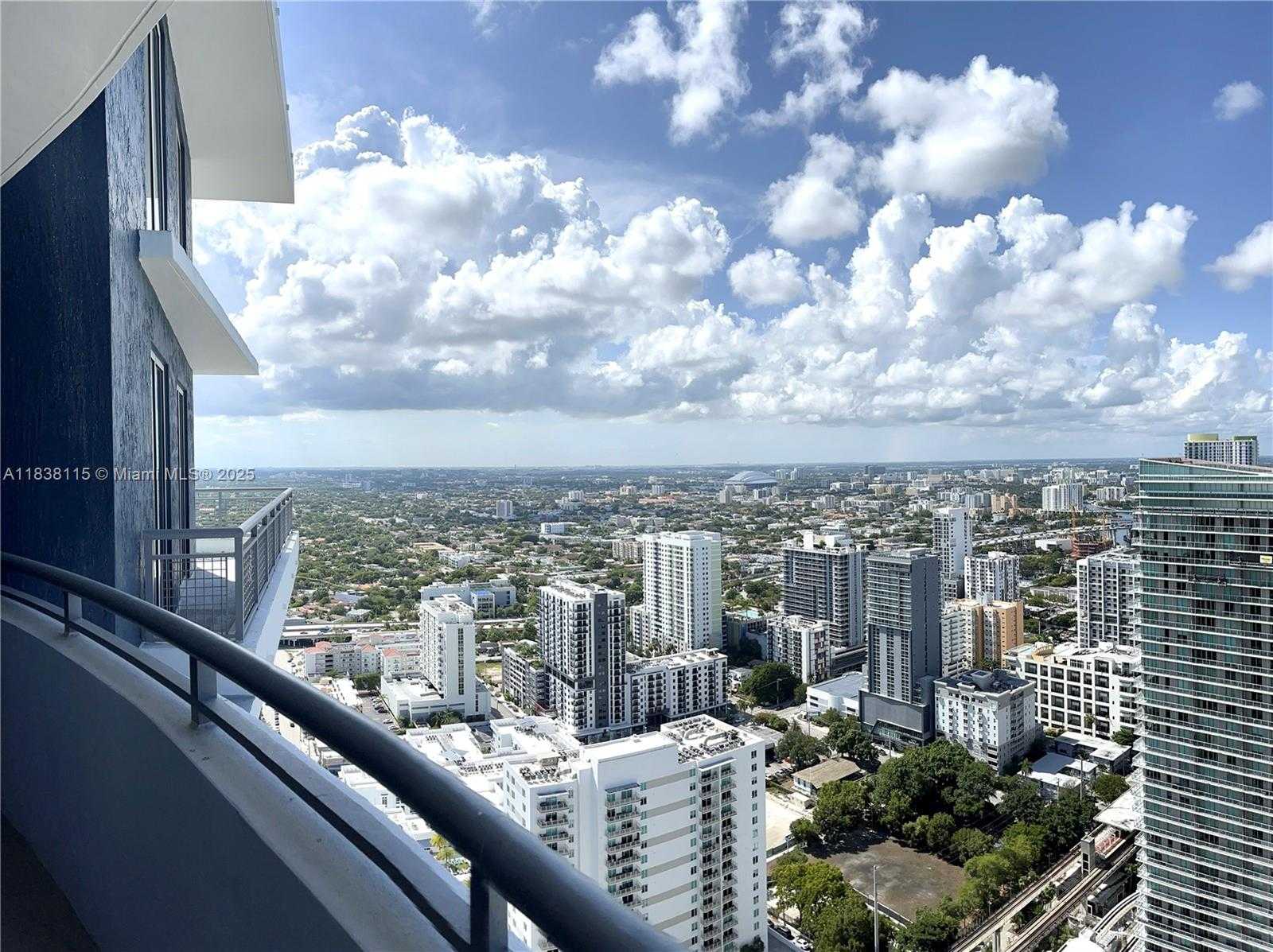 Small Image of 60 SOUTH WEST 13TH ST #3826, Miami Number 14