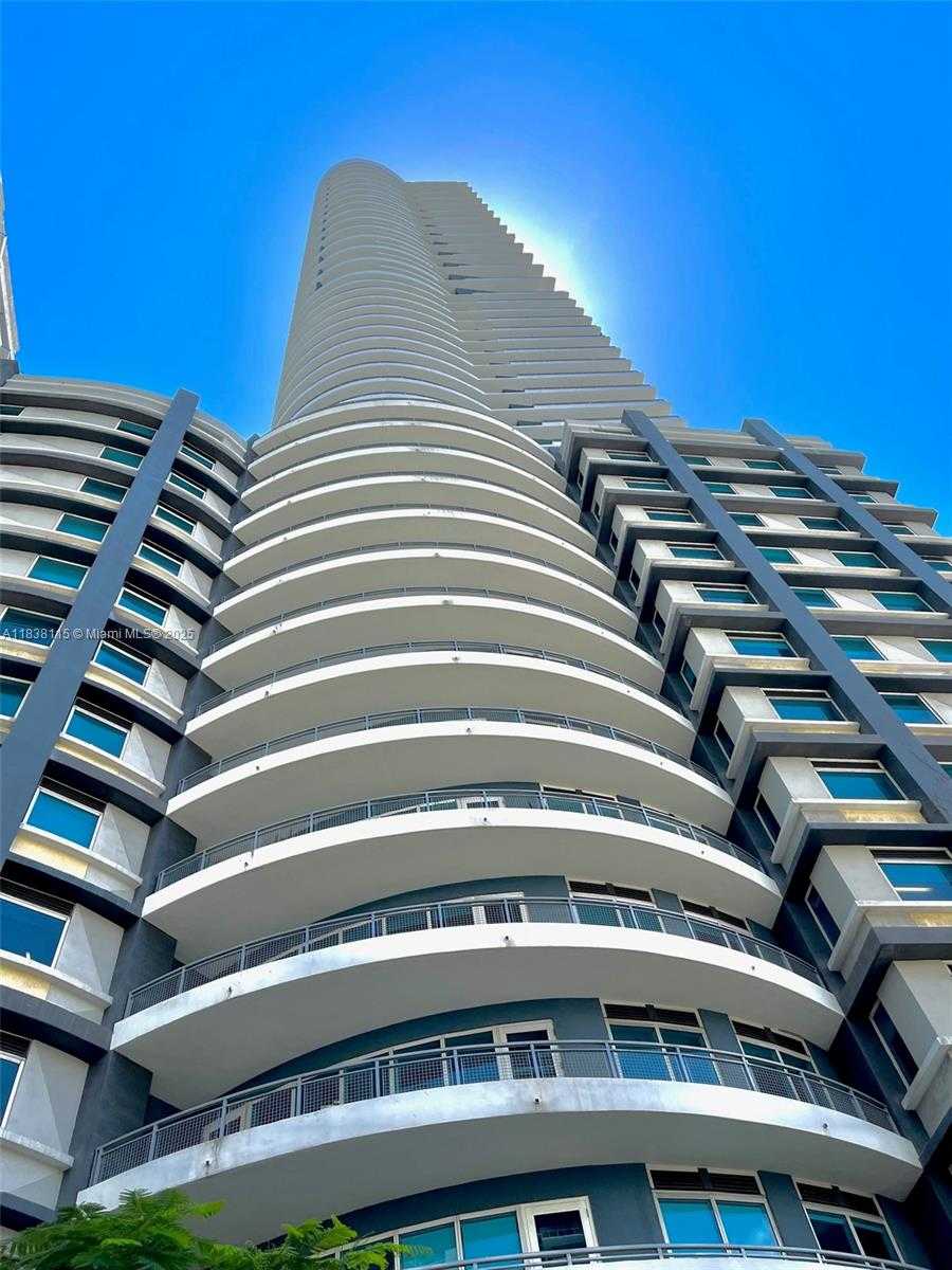 Small Image of 60 SOUTH WEST 13TH ST #3826, Miami Number 2