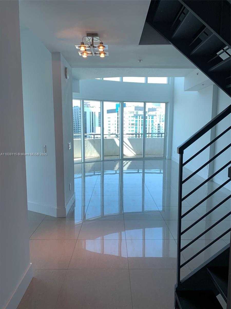 Small Image of 60 SOUTH WEST 13TH ST #3826, Miami Number 20