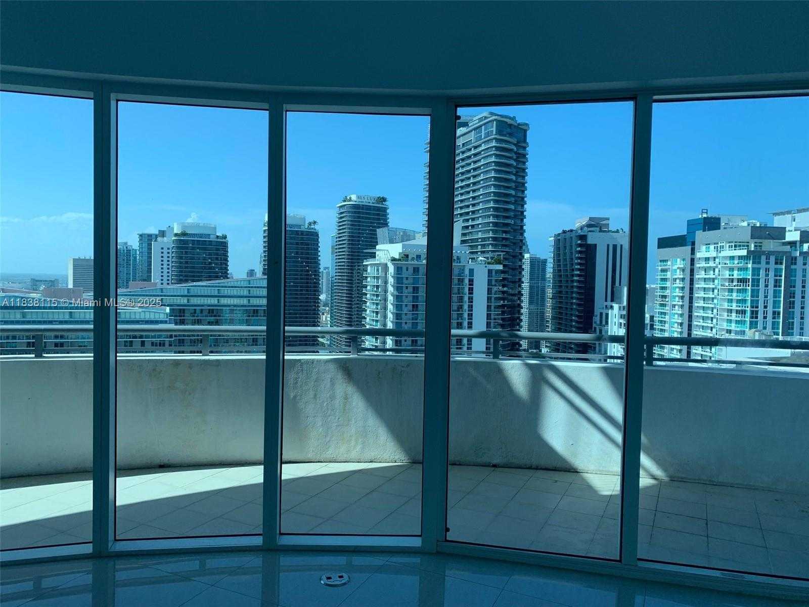 Small Image of 60 SOUTH WEST 13TH ST #3826, Miami Number 23