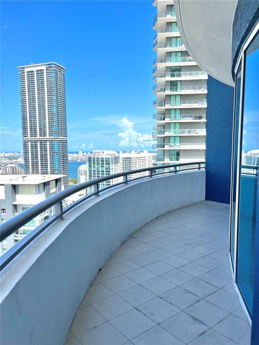 Small Image of 60 SOUTH WEST 13TH ST #3826, Miami Number 4