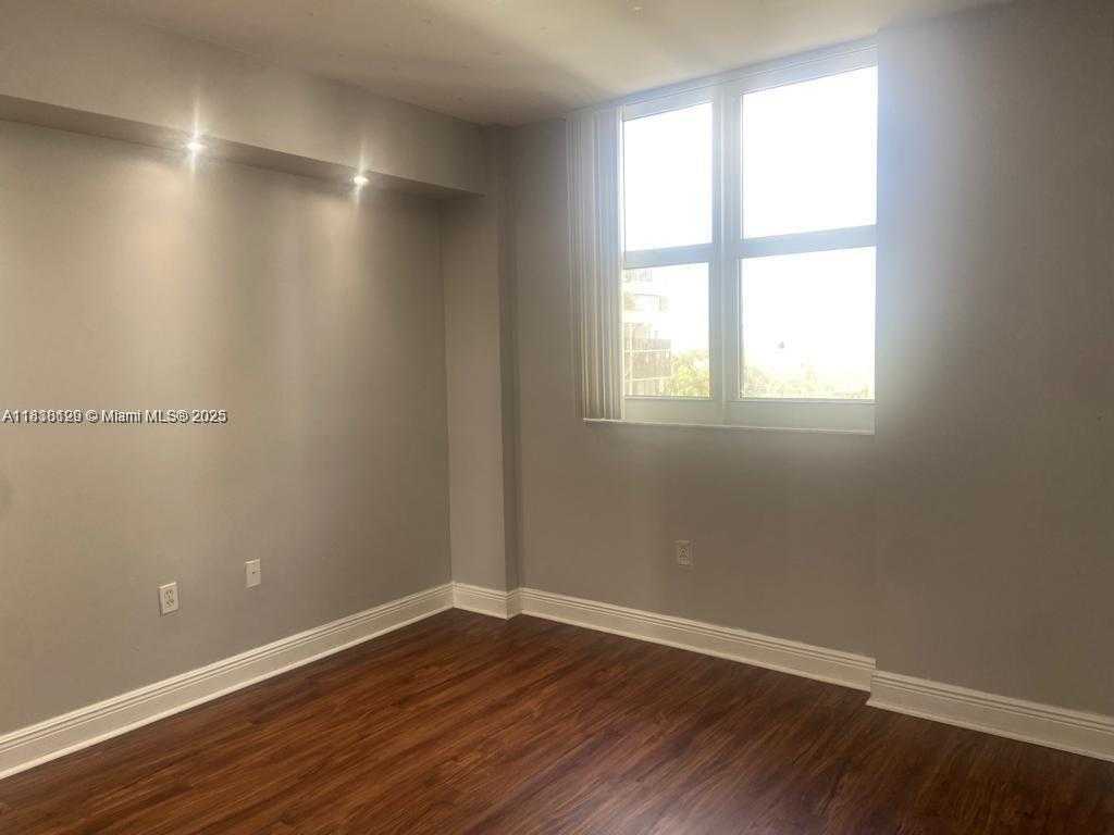 Small Image of 5085 NORTH WEST 7TH ST #815, Miami Number 13