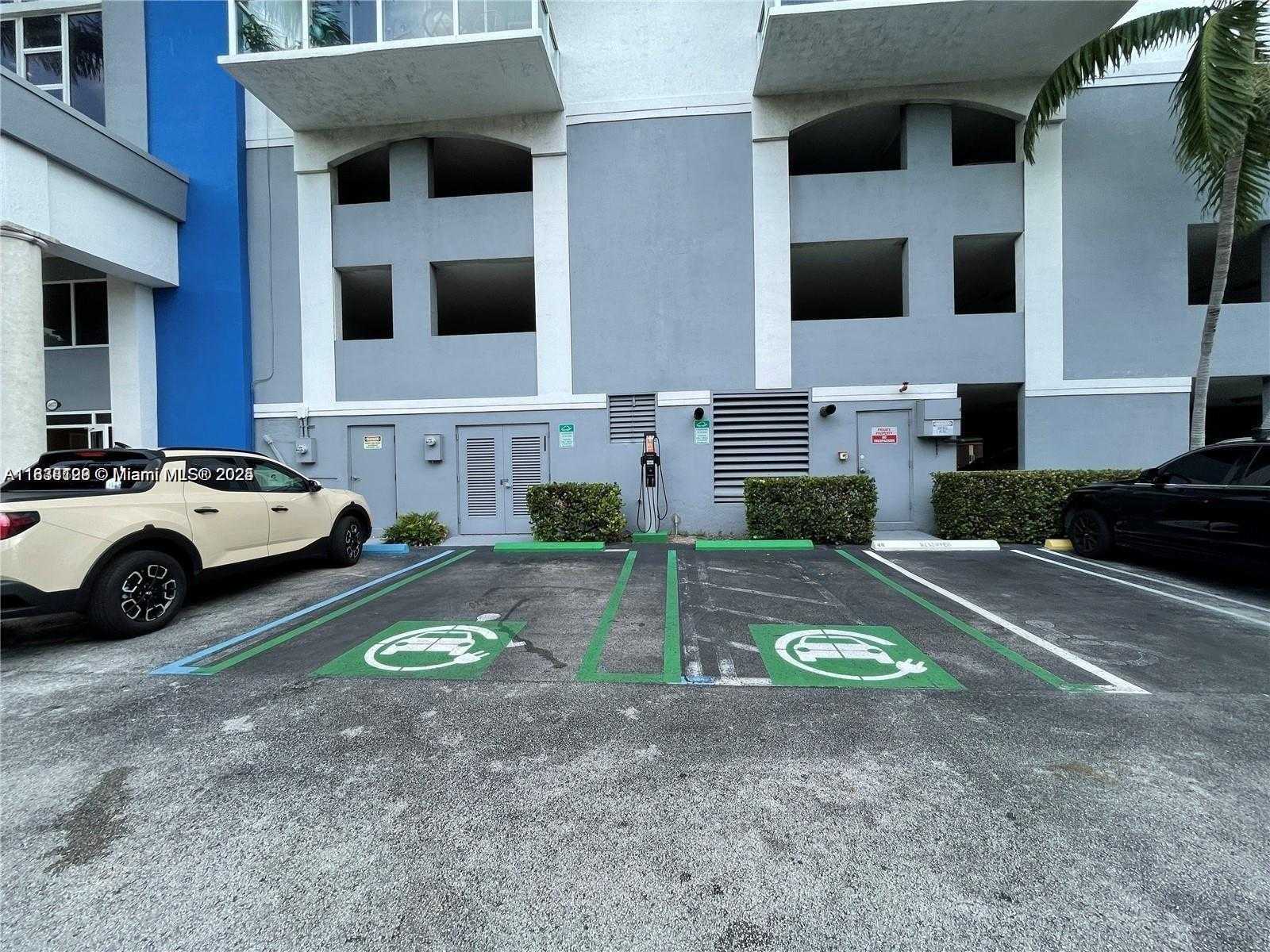 Small Image of 5085 NORTH WEST 7TH ST #815, Miami Number 24