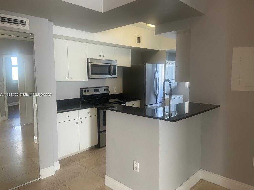 Small Image of 5085 NORTH WEST 7TH ST #815, Miami Number 5
