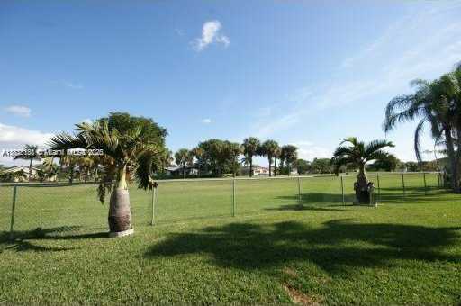 Small Image of 10251 SOUTH WEST 108TH ST, Miami Number 2