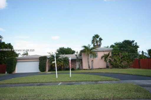 Small Image of 10251 SOUTH WEST 108TH ST, Miami Number 4